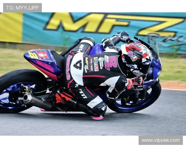 摩托车大奖赛最新动态：顶级车手激烈竞争2025赛季赛程及亮点分析