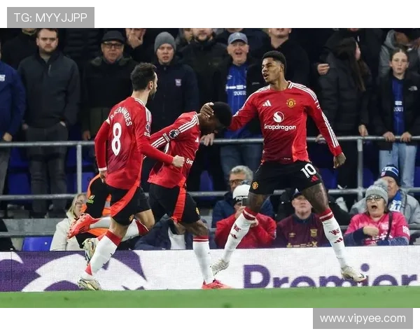 曼联足球俱乐部历史辉煌与未来展望解析 曼联足球俱乐部历史辉煌与未来展望解析