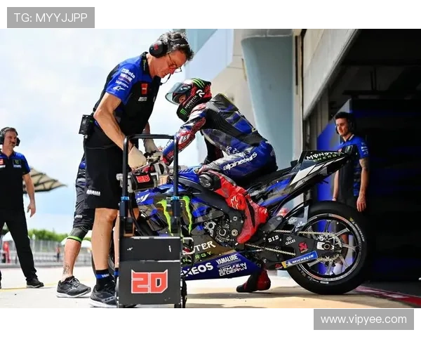 MotoGP赛场风云再起顶尖车手激战上演惊心对决