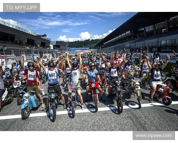 摩托车大奖赛最新赛季亮点分析：新车手崭露头角，技术革新推动比赛进程