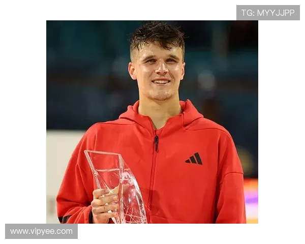 新生代崛起老将坚守世界网坛赛季格局迎来重大变化多项赛事引发热议