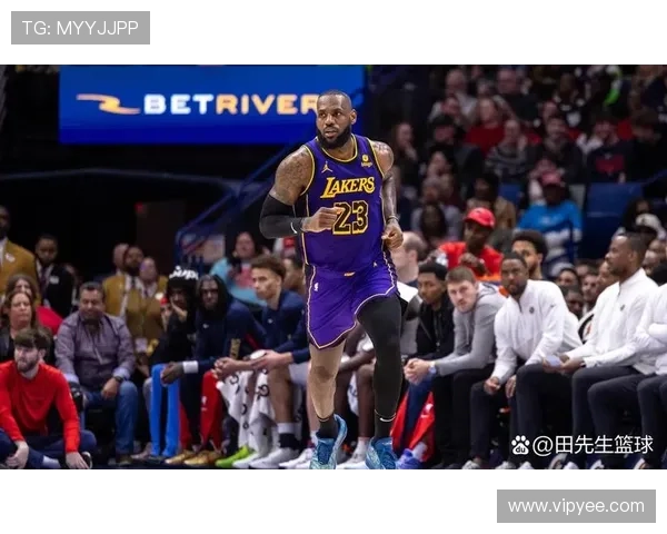 詹姆斯领衔湖人逆转取胜季后赛格局再生变数西部竞争白热化引热议